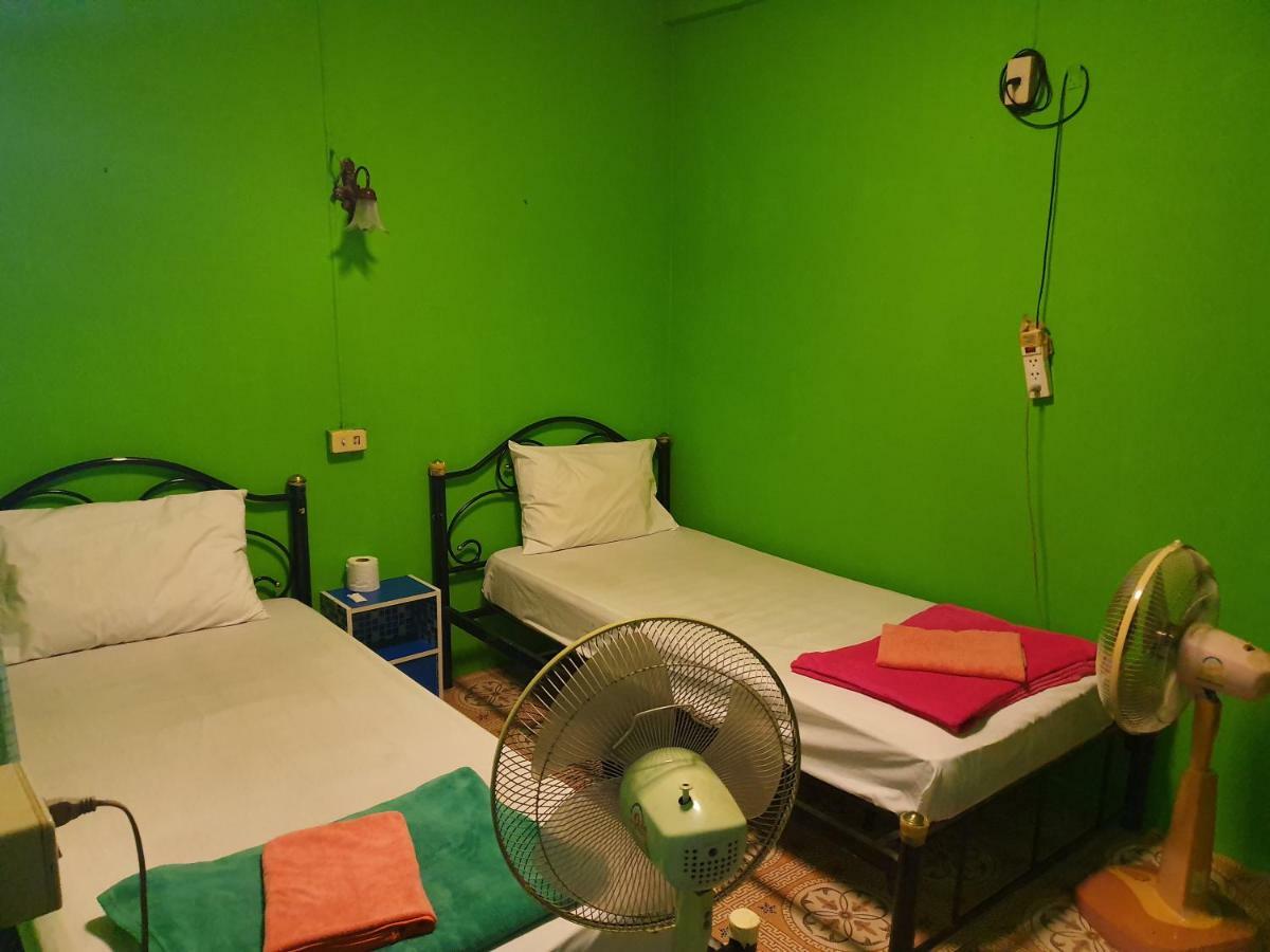 Good Dream Guesthouse Крабі Екстер'єр фото